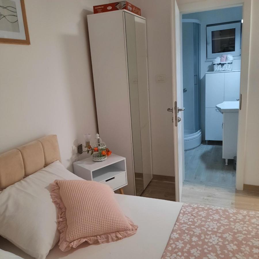 Studio Apartman Mare Trogir Eksteriør billede